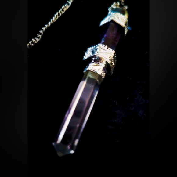 Clear Quartz Crystal Pendulum - Spiritual Pagan Wiccan Occult Tools - Picture 2 of 3